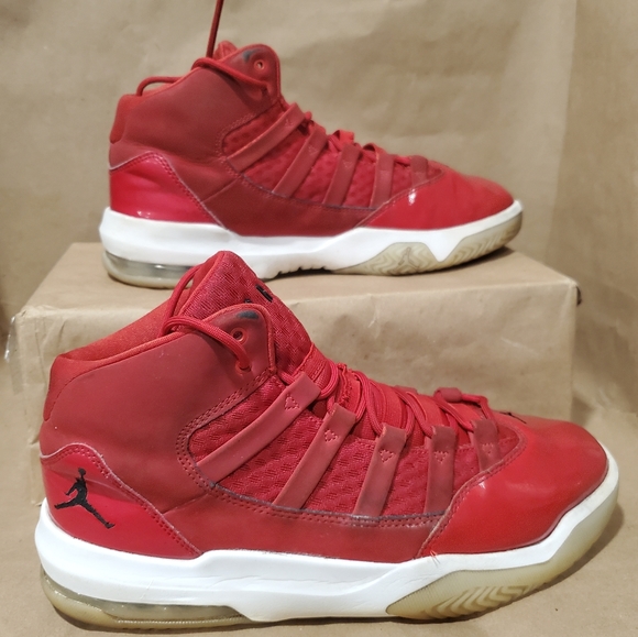 Jordan Other - Nike Air Jordan Max Aura Gym Red